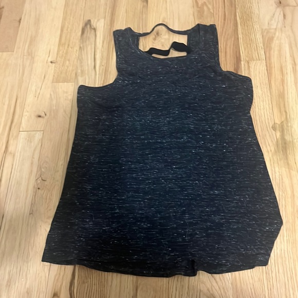 victoria sport tank top size medium - Picture 1 of 3